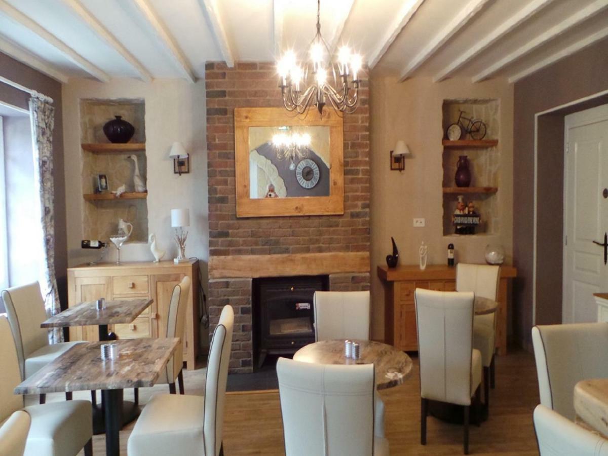 Bed and Breakfast Le Montaigne Saint-Alvere Екстер'єр фото
